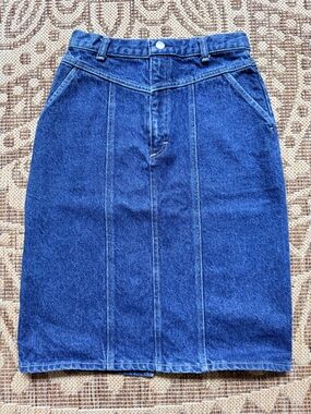 Vintage Cheryl Tiegs Denim Pencil Skirt Womens Missy Sz 8 Back Slit Made In USA